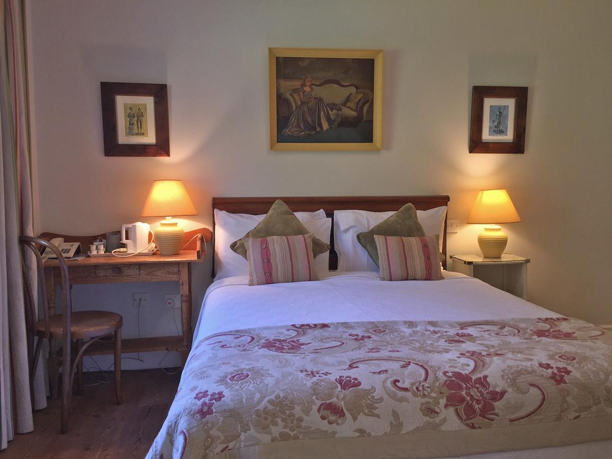 Dolphin Beach House Hotel คลิฟเดน ภายนอก รูปภาพ
